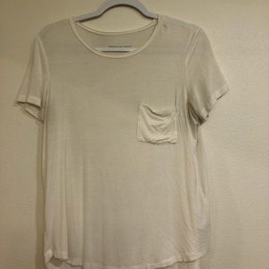White pocket tee shirt